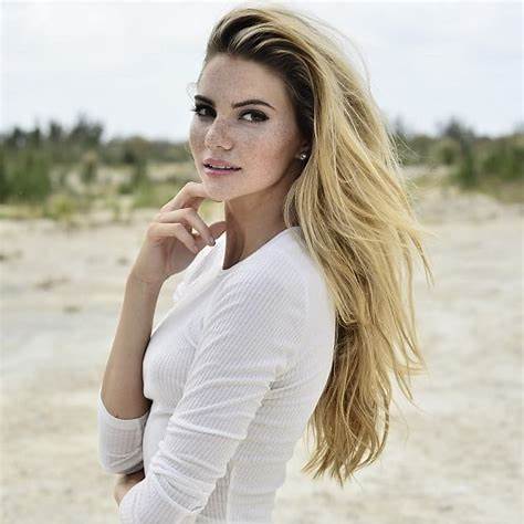 JANESSA GORNICHEC
